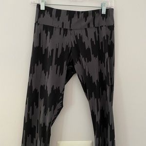 Cropped Capri Leggings